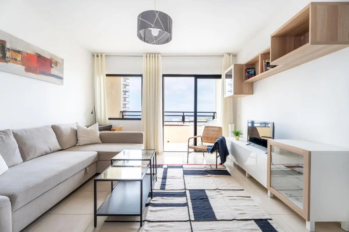 Image 5 of Paradise Flat near Hard Rock with pool