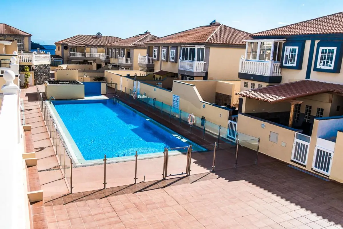 Image 3 of Petunia 75