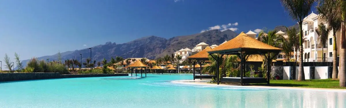 Image 1 of Rok Plaza