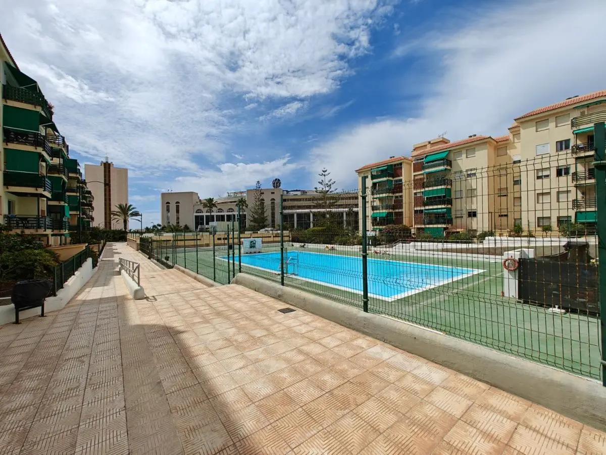 Image 1 of SUN APARTMENT – 3 bedrooms, priv parking, pool, AC, tv channels, fibre net