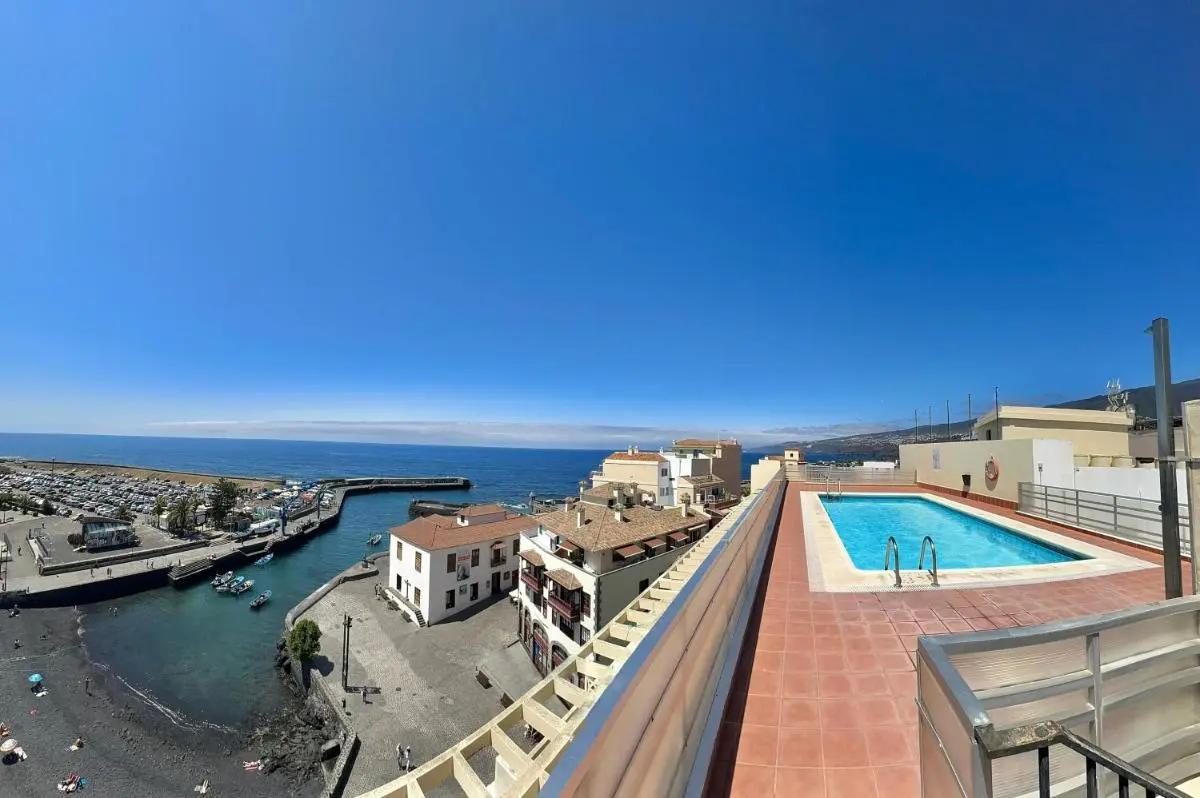 Image 2 of Sea&Pool Central Studio