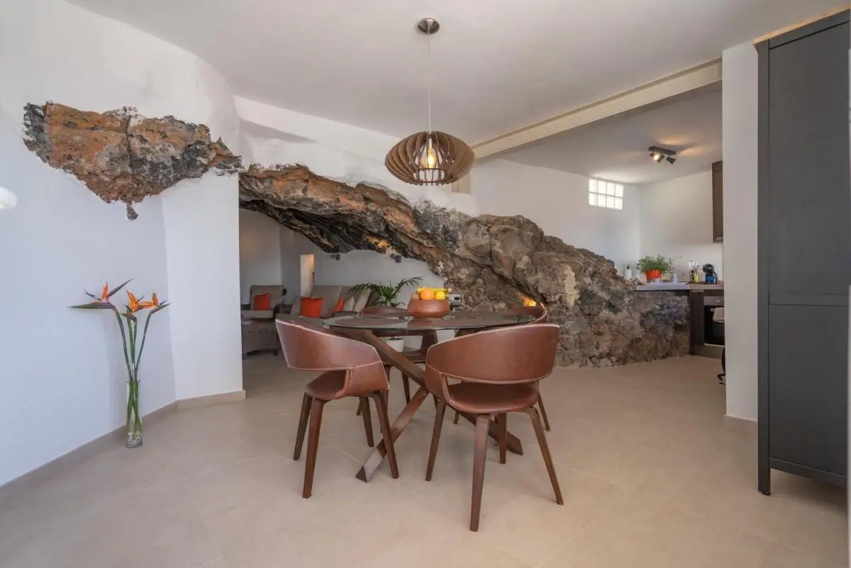 Image 2 of Spectacular Cave with two large terraces (70m2) by the sea