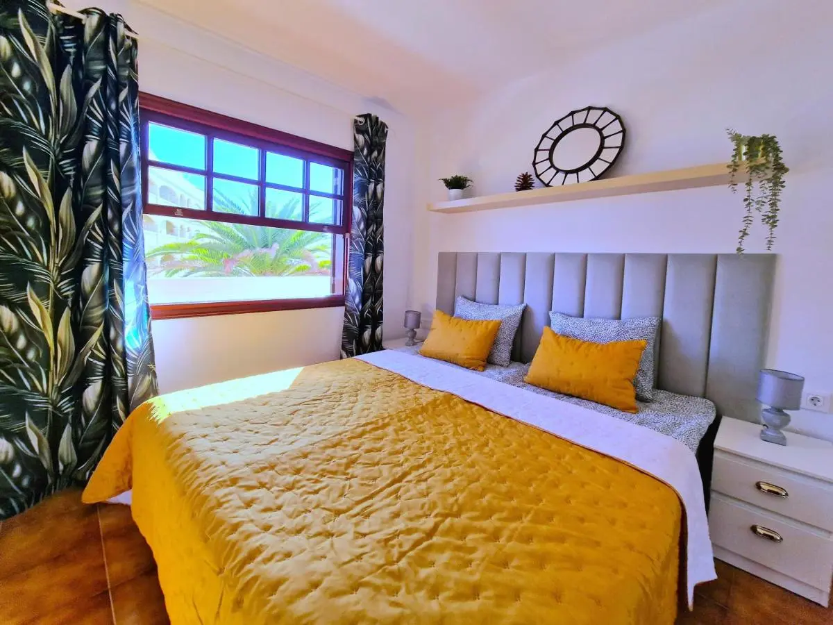 Image 1 of Strelitzia Apartment – ocean view & heated pool