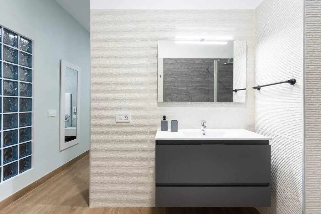 Image of Sunny Island Santa Cruz Loft parking