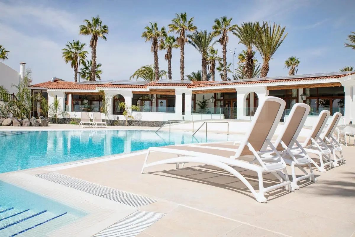 Image 2 of THE CLUB – Accommodation – Dining – Events