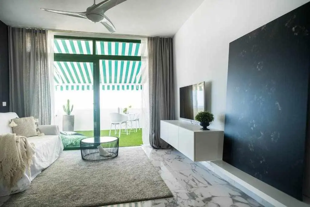 Image 4 of The black house in costa adeje