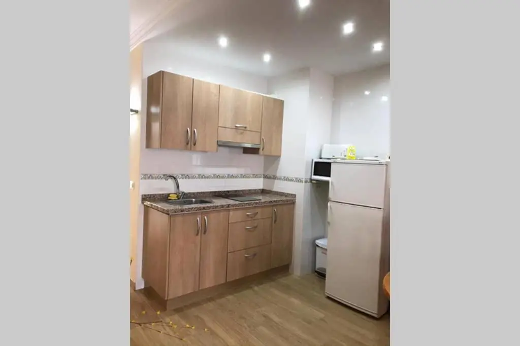 Image 4 of Toplage. Blick. Sauber. Günstig. Pool. Gepflegt