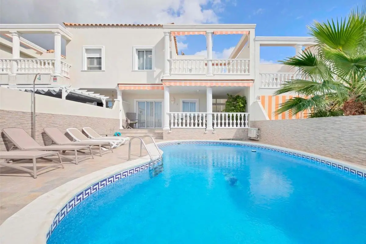 Image 3 of Townhouse with private pool!