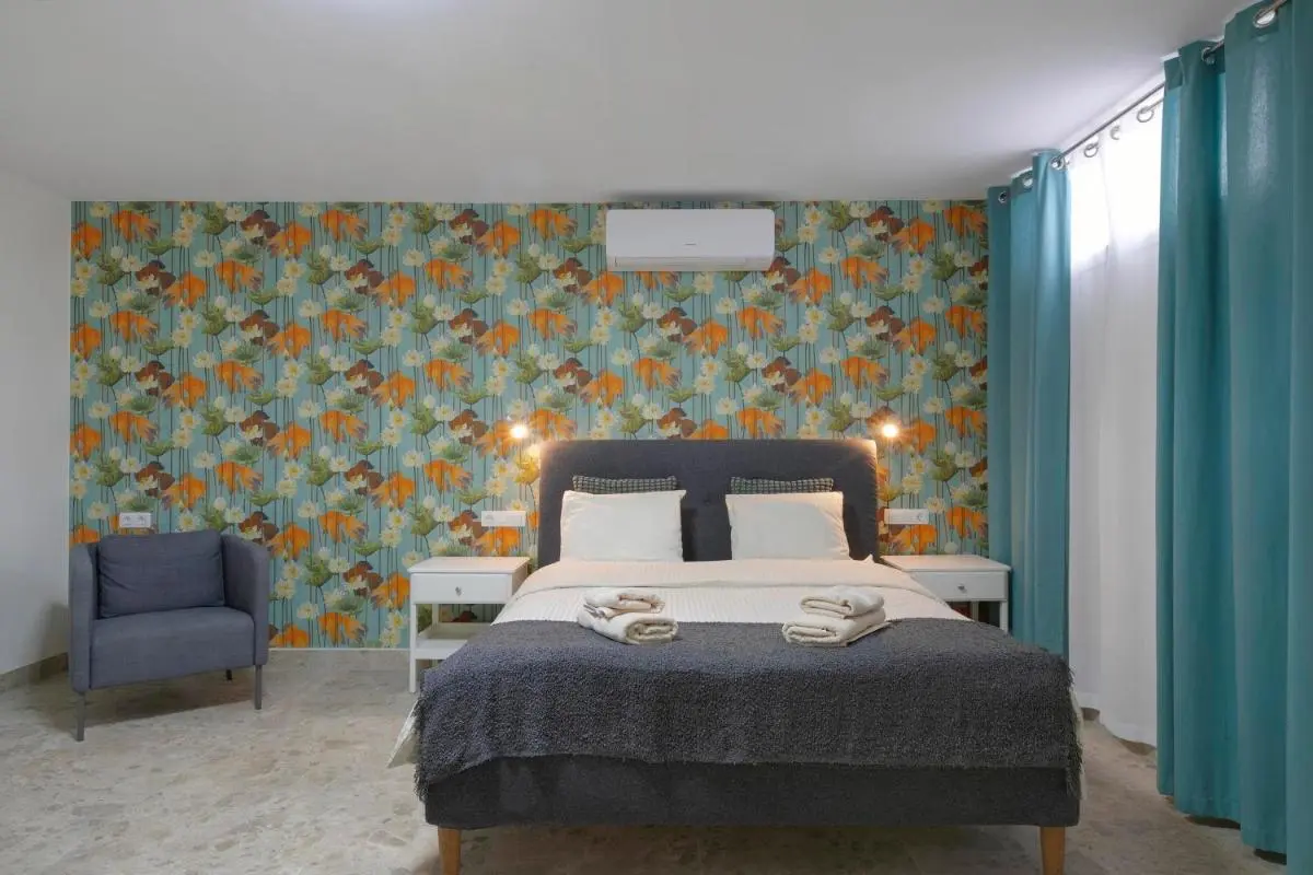 Image 1 of Townhouse with private pool!