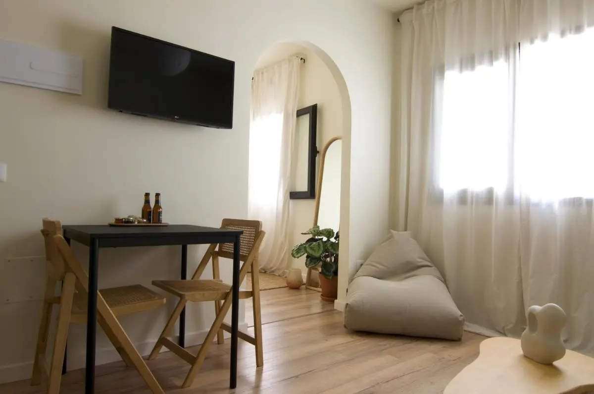 Image 2 of Vanilla! 1 Bedroom Apartment