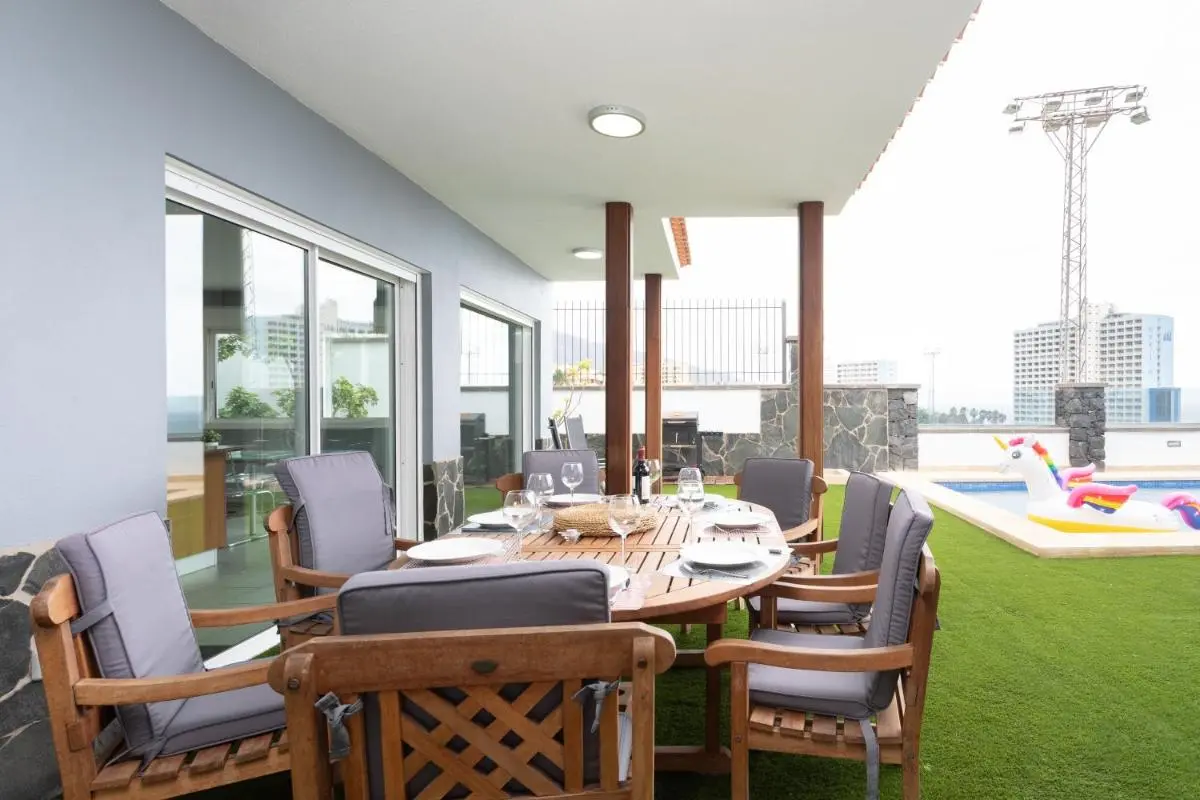 Image 4 of Villa Syrah