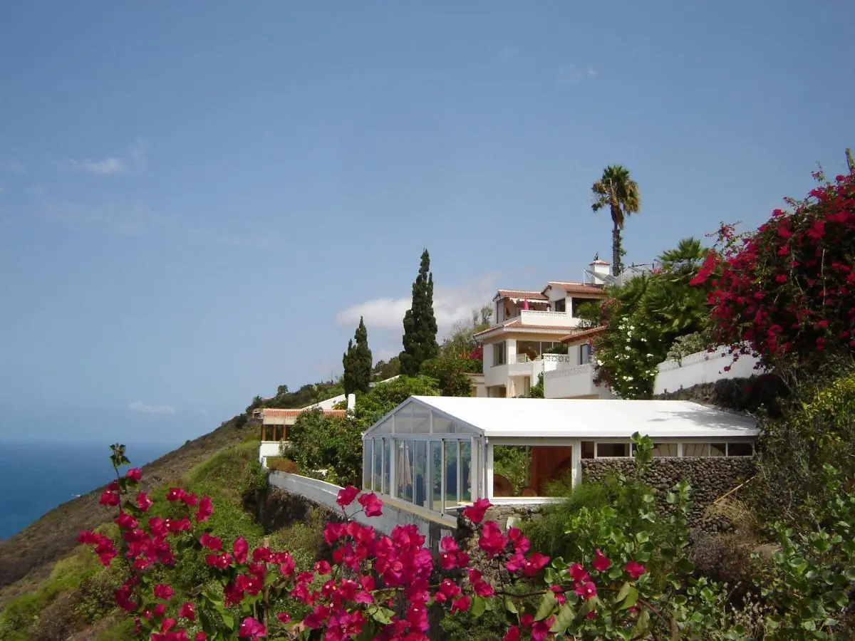 Image 2 of Willkommen im Paradies – Welcome in Paradise – Bienvenidos al paraíso