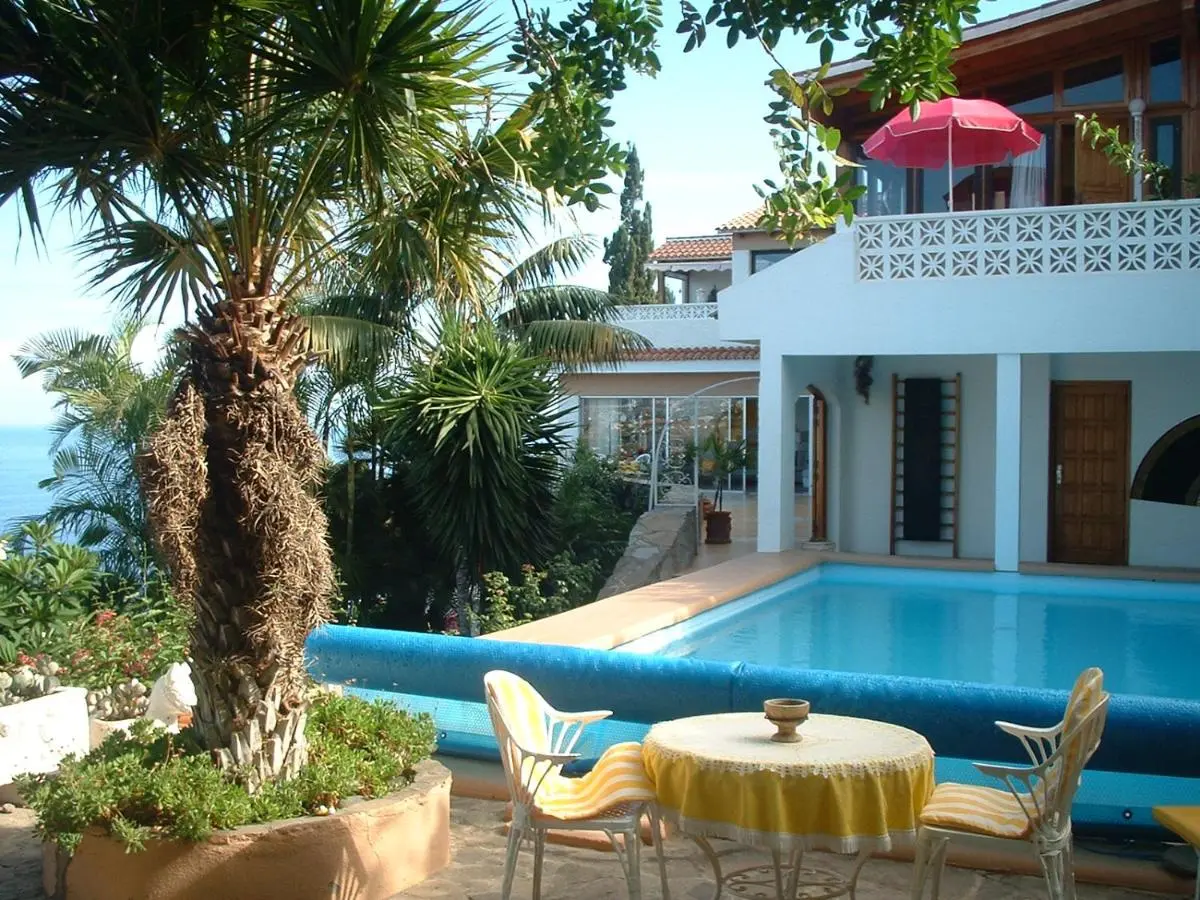 Image 4 of Willkommen im Paradies – Welcome in Paradise – Bienvenidos al paraíso