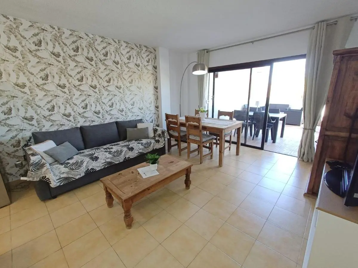 Image 4 of Wonderful apartment with pool and Wi-Fi