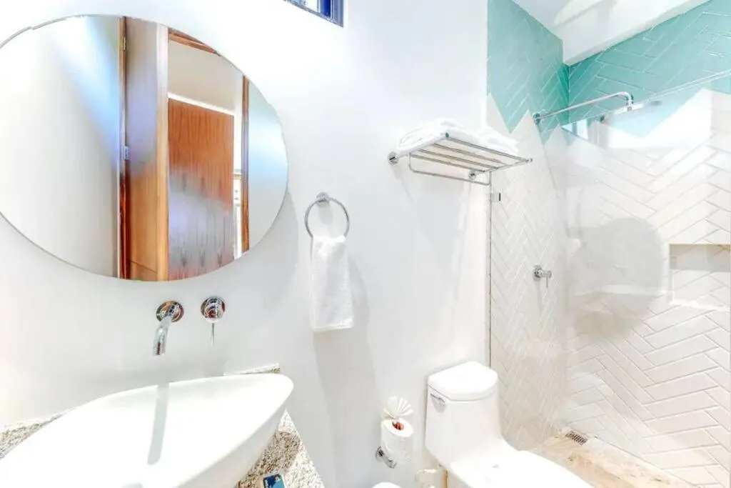 Image 2 of 103 Amena Stylish 1BR APT 5min to the BEACH (GYM)