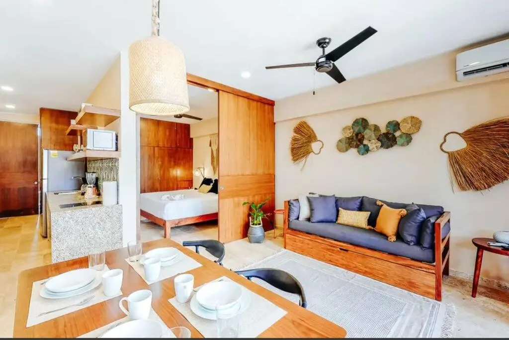 Image 4 of 105 Amena Charming 1BR 5 min to the Beach 20MB WIFI