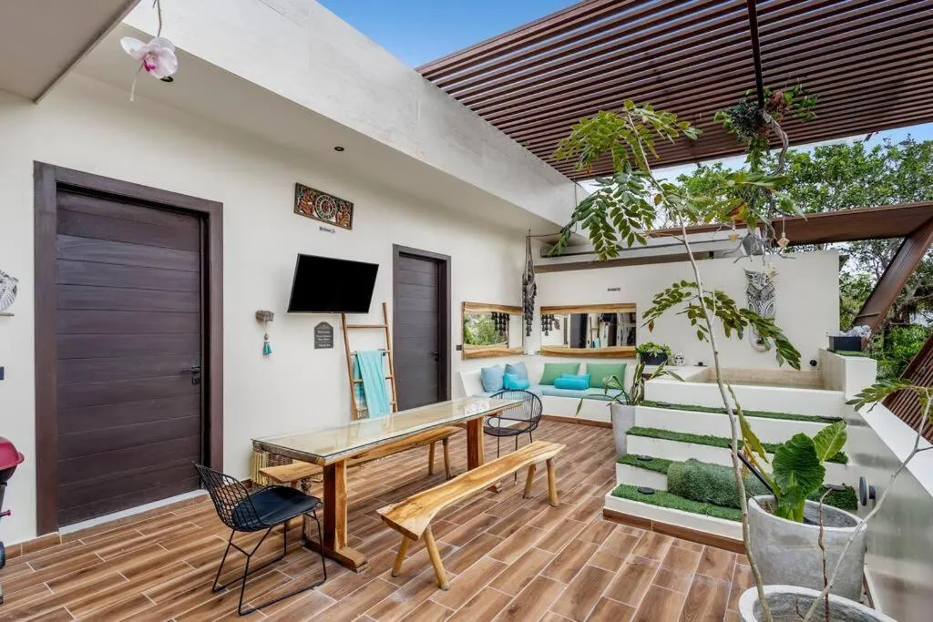 Image 3 of 1min to Downtown Asana Premium w/ Pool & Concierge