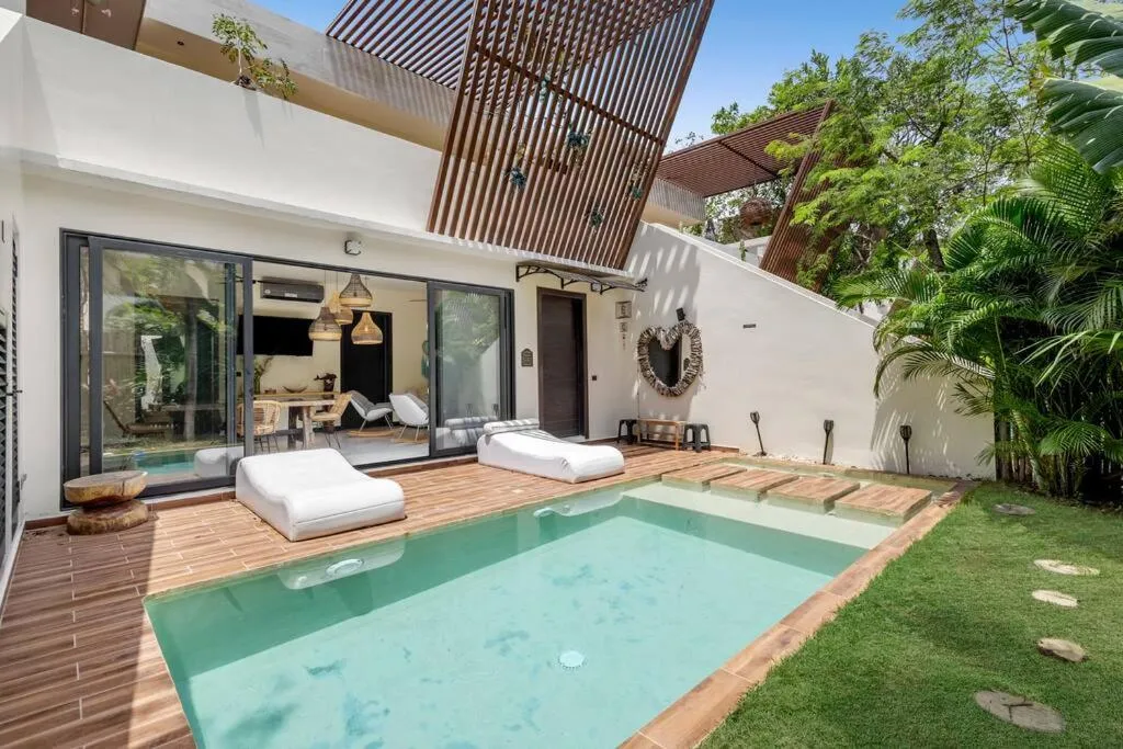 Image 1 of 1min to Downtown Asana Premium w/ Pool & Concierge