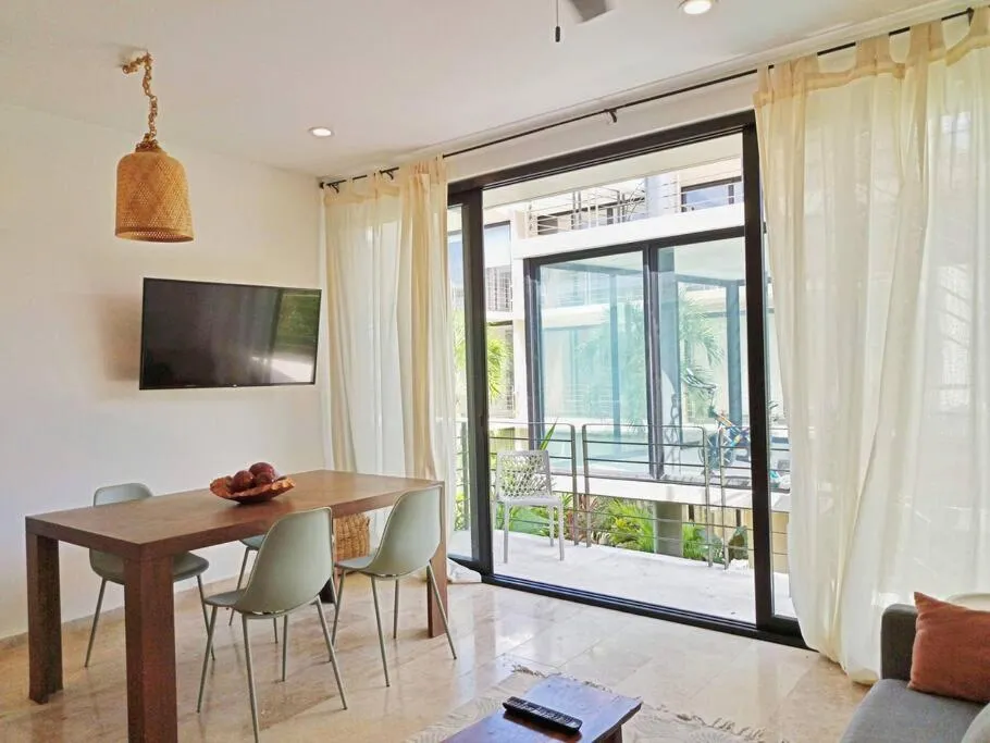 Image 5 of 201 Amena close to Sea Cozy 1BR APT 30mb WIFI & GYM