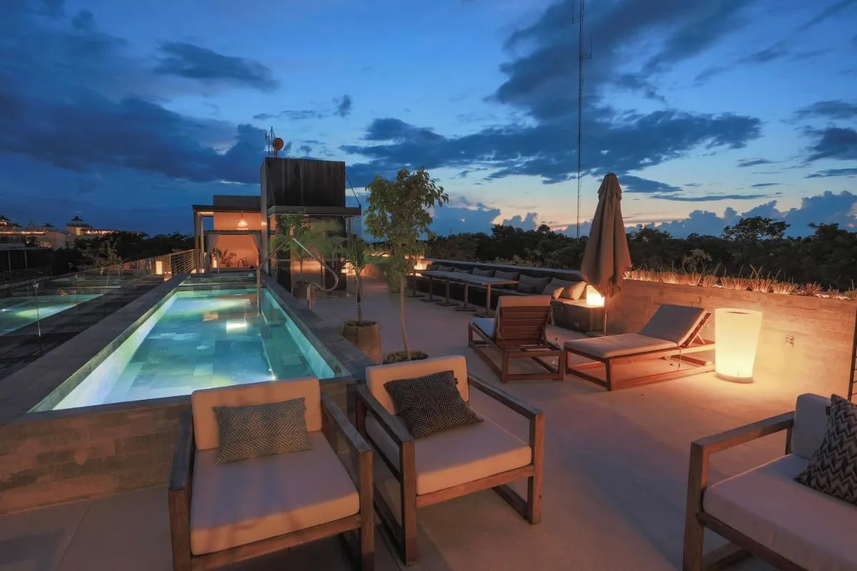 Image 4 of 2-BR Tropical Retreat with Sauna, Gym and Pool