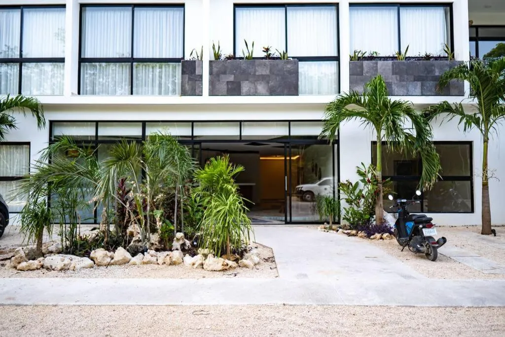 Image 6 of 2-level apartment in Aldea Zama with private splash pool.