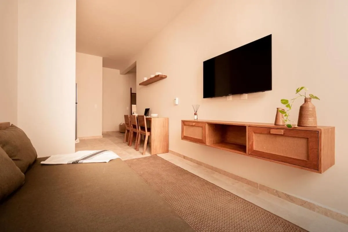 Image 2 of 2 story Penthouse La Veleta 5Br