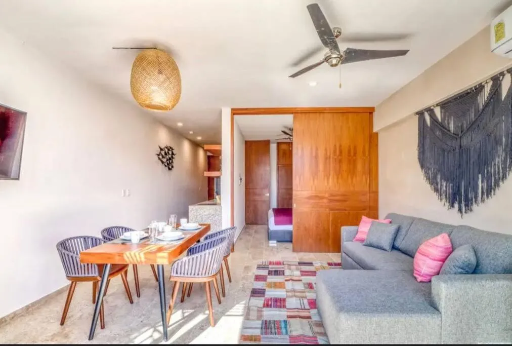 Image 4 of 303 Amena Great Apt with Private Pool and Gym