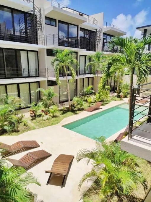 Image 6 of 306 Amena 1BR Penthouse w/ Gym & private Pool/Rooftop