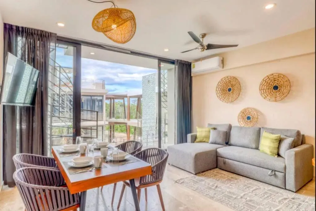 Image 4 of 306 Amena 1BR Penthouse w/ Gym & private Pool/Rooftop