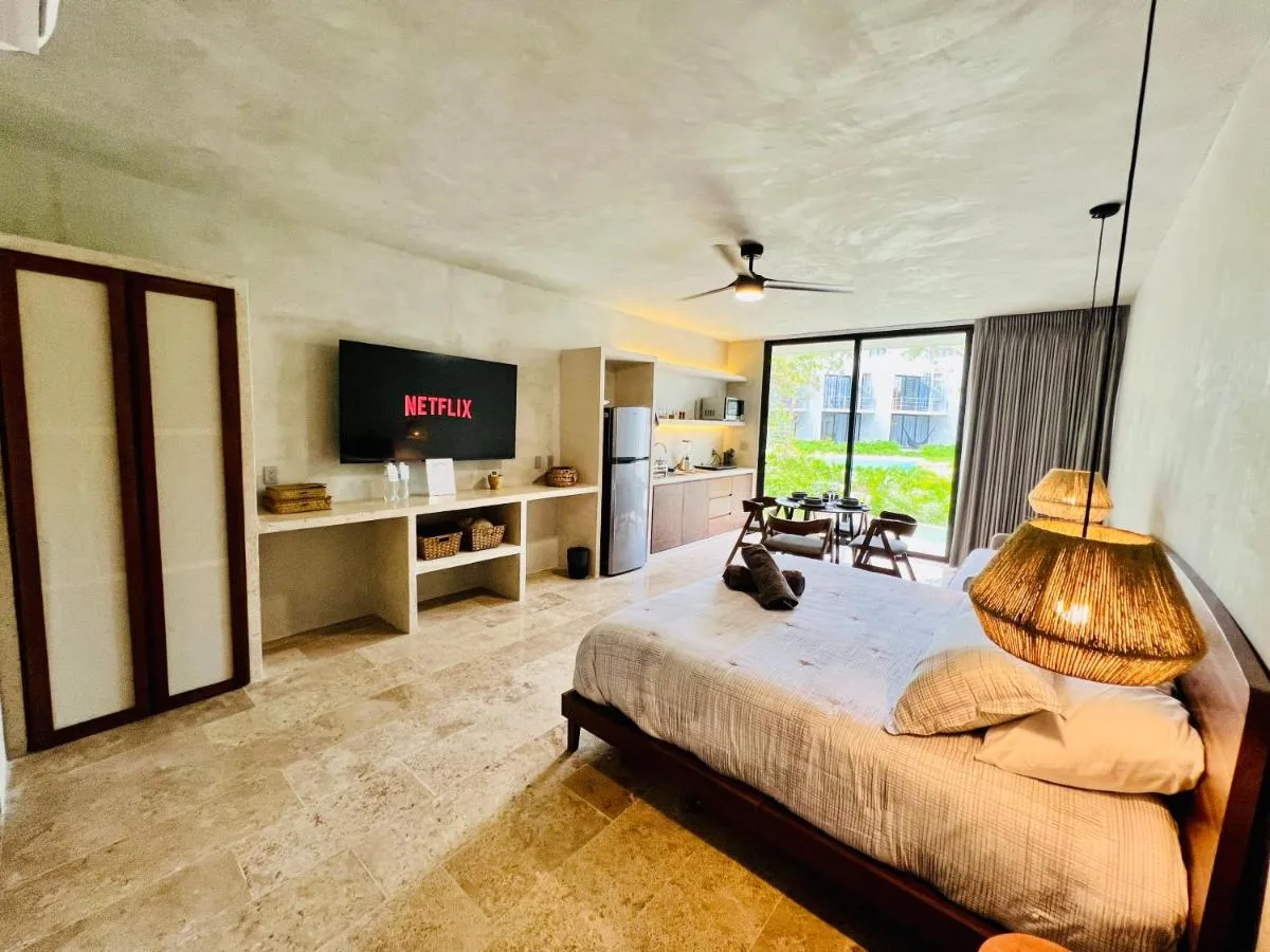 Image 5 of 306 Seremonia Selva Private Pool New Apartment King Bed Wifi