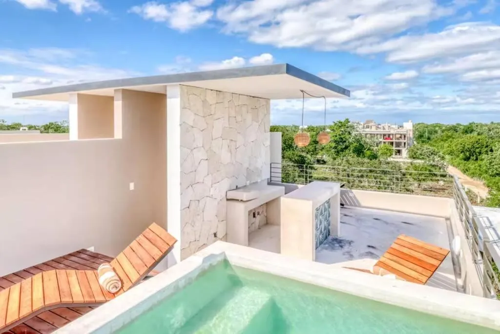 Image of 308 Amena Modern Penthouse w/Gym and Private Pool&Rooftop