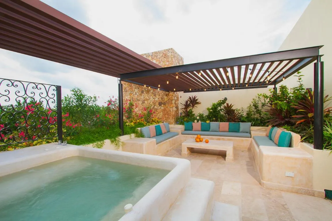 Image of 3BR Penthouse with Private Rooftop and Jacuzzi and Beach club access