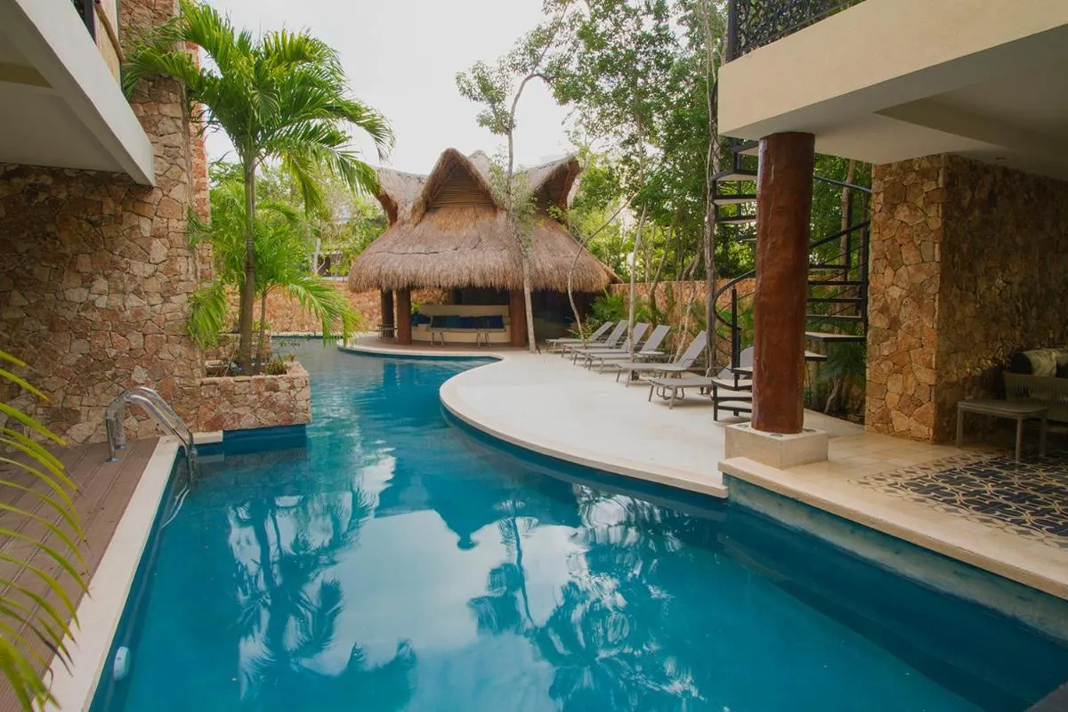 Image 3 of 3BR Penthouse with Private Rooftop and Jacuzzi and Beach club access