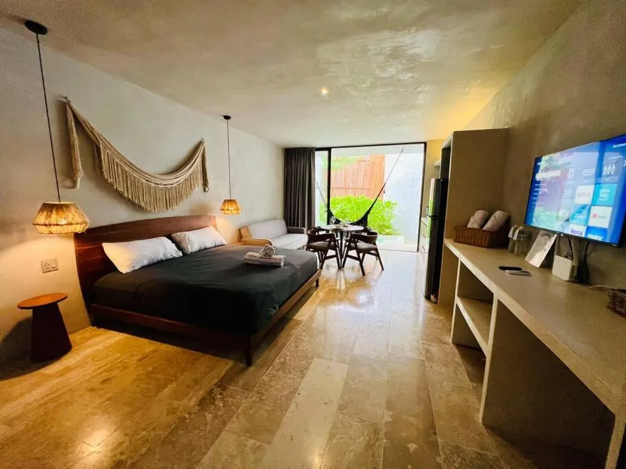 Image 5 of 408 Seremonia Selva Private Pool New Apartment King Bed Wifi