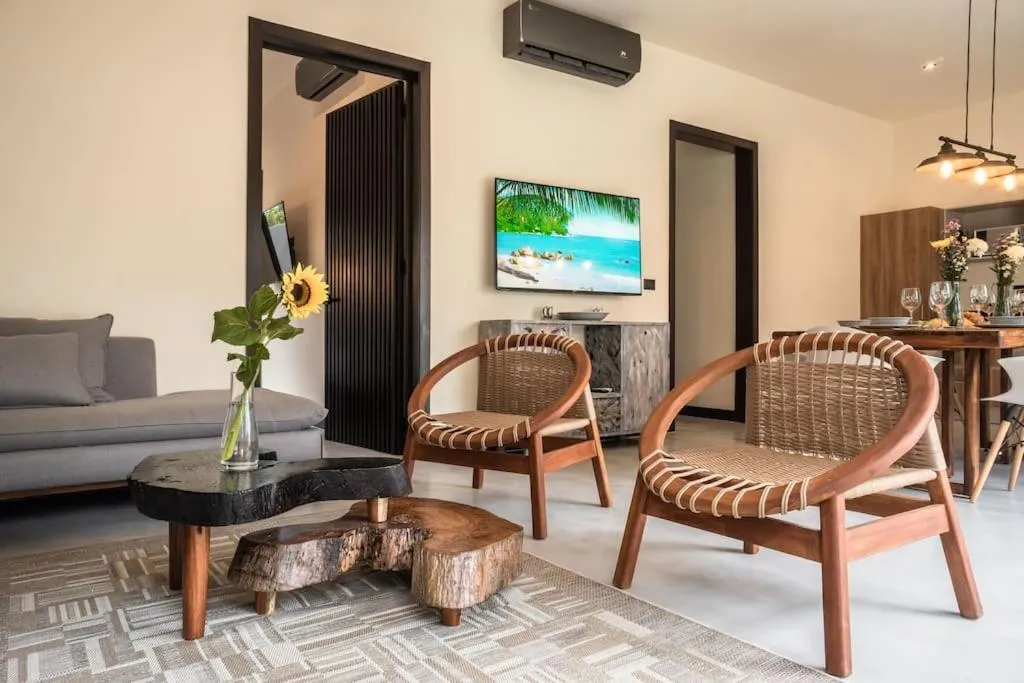 Image 5 of 4Bed Luxury Villa with 2 Private Pools