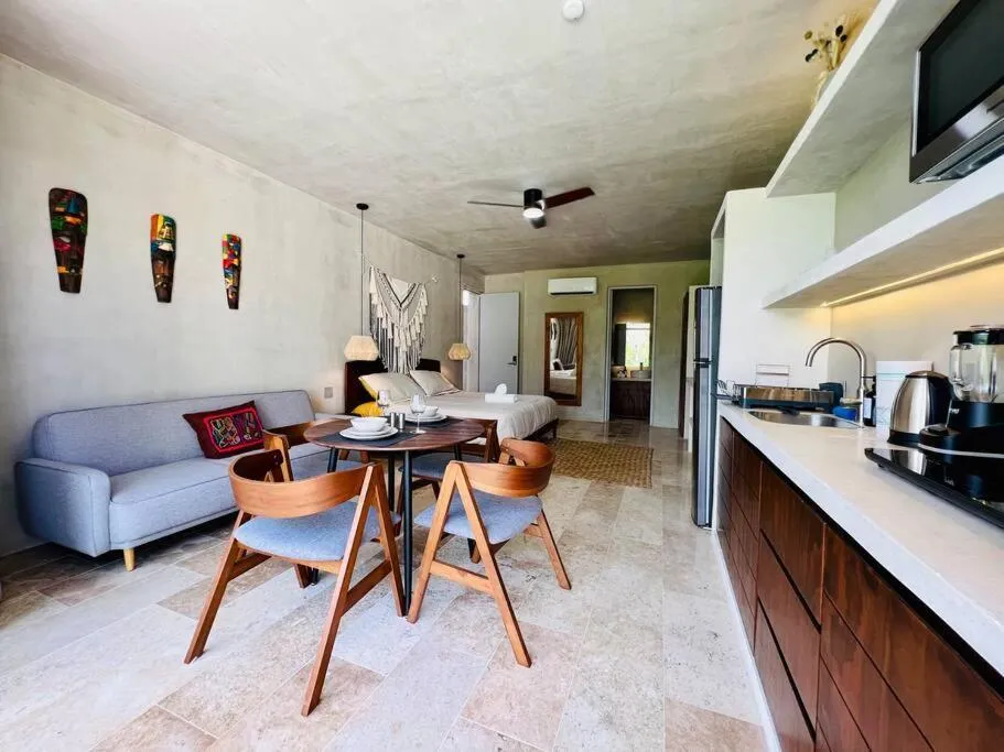 Image 4 of 601 Seremonia Selva Private Pool New Apartment King Bed Wifi