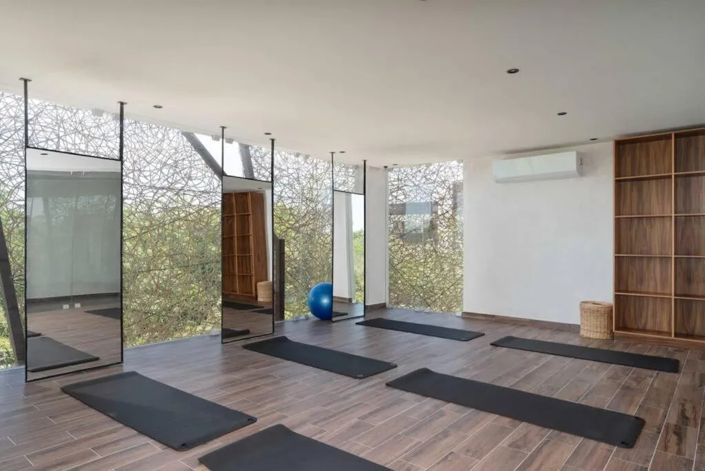 Image 5 of AKUA Premium Stress-Free Retreat