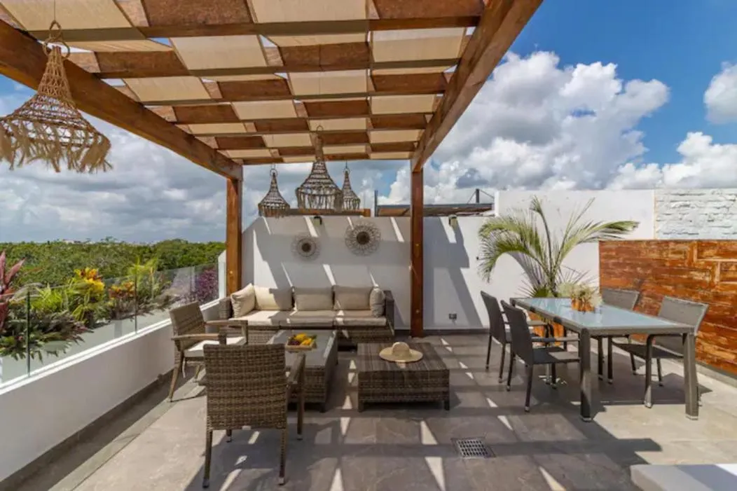 Image of AKUTI By SANDY POWERFUL