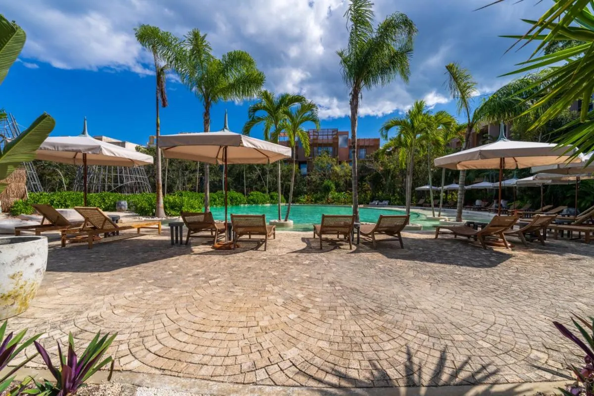 Image 6 of Aflora Gem Loft Beach Club