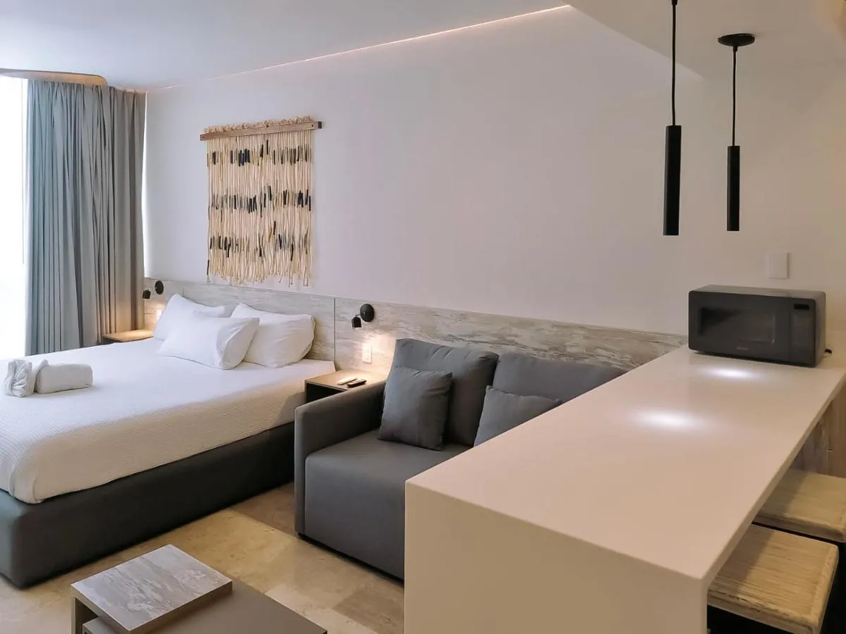 Image 1 of Aldea Zama Studio: Pool & Gym