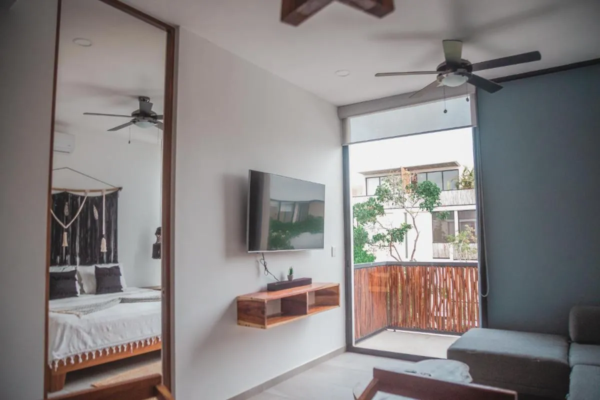 Image 6 of Amazing New Pent House with Private Pool!!