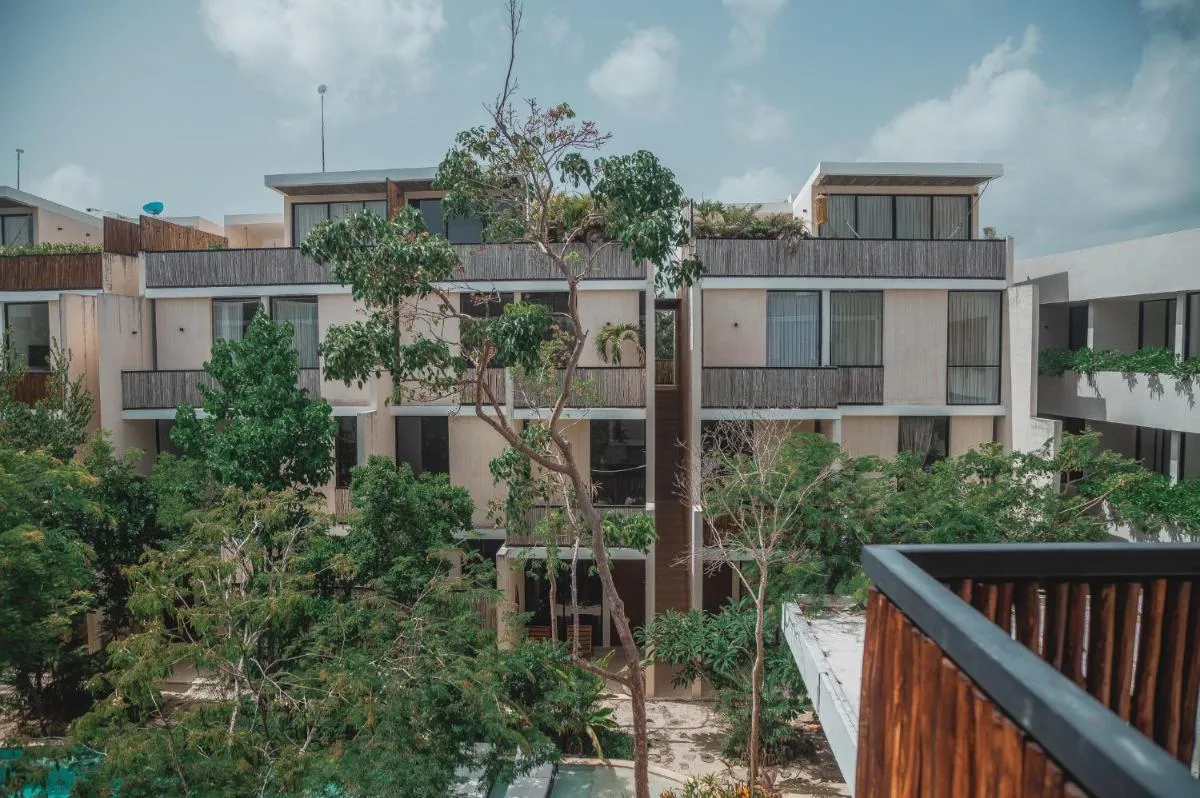 Image 5 of Amazing New Pent House with Private Pool!!