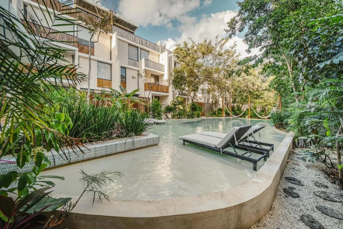 Image of Amazing New Pent House with Private Pool!!