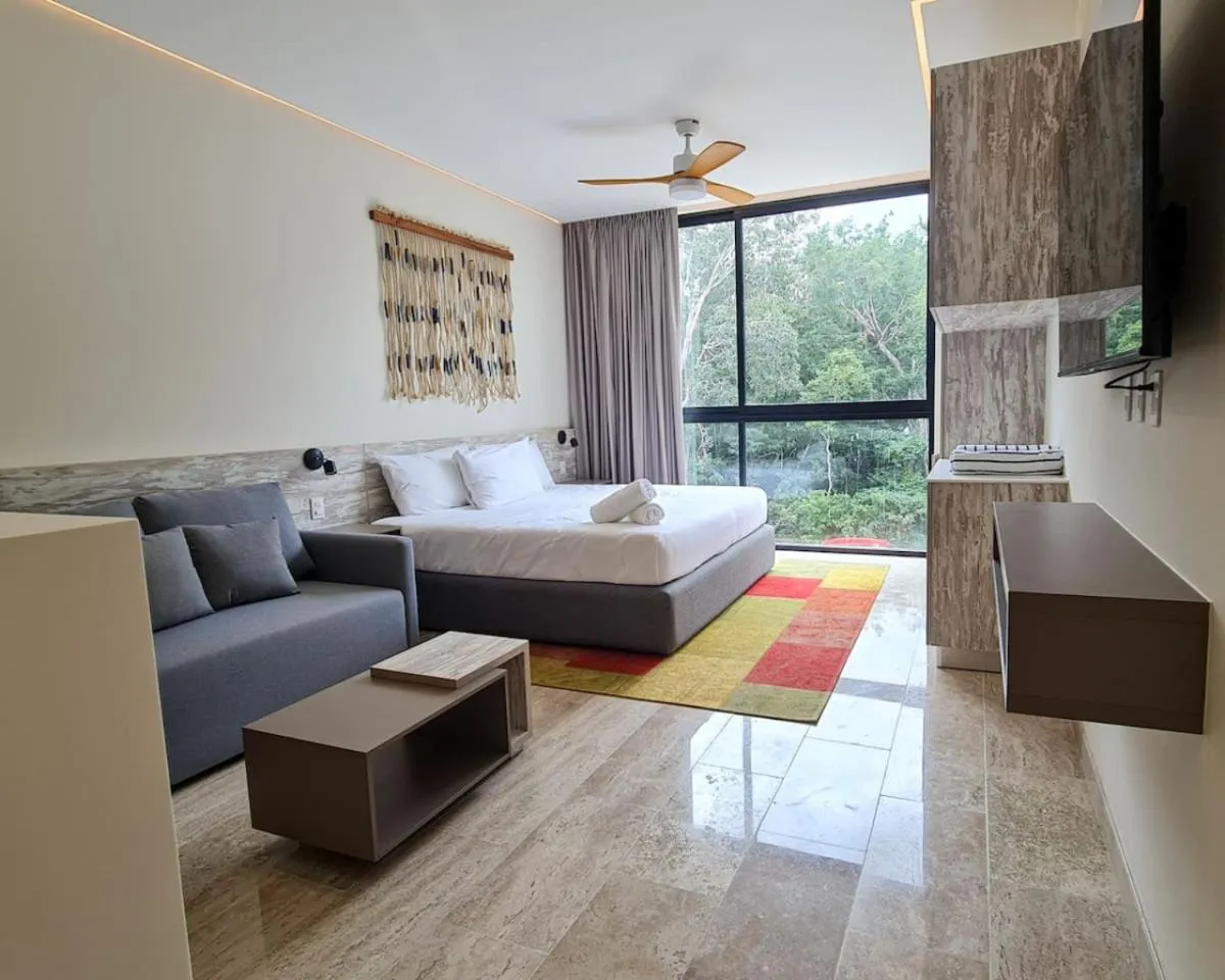 Image 2 of BORA Studio by Elle Residence Free Beach Club