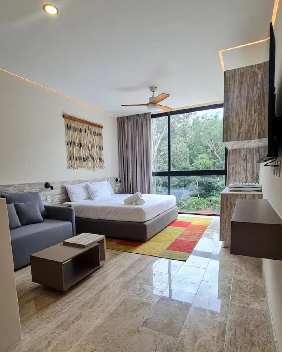 Image 6 of BORA Studio by Elle Residence Free Beach Club