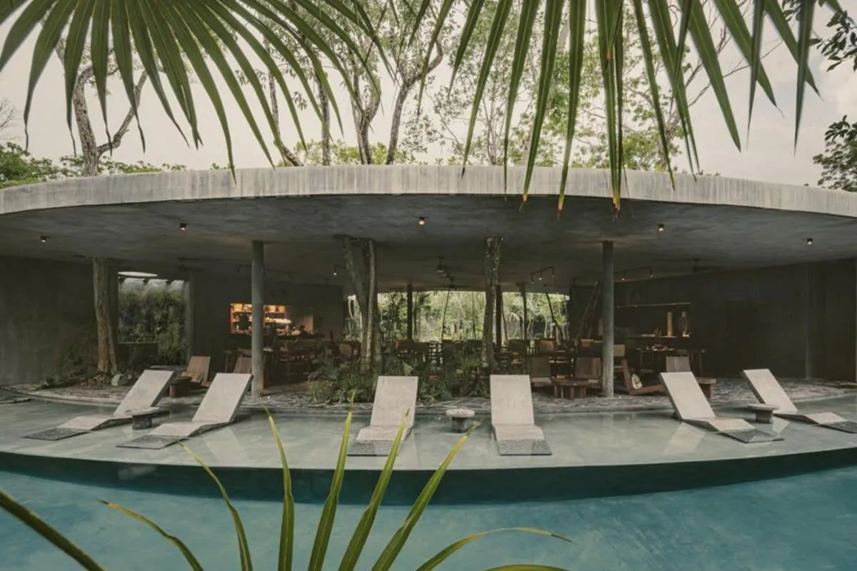 Image 3 of Barneys New York Luxury Black Penhouse