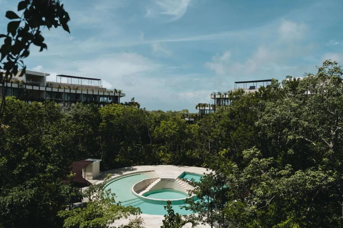 Image 1 of Beautiful Apartment with Pool, Rooftop Pool with Panoramic Views & Gym