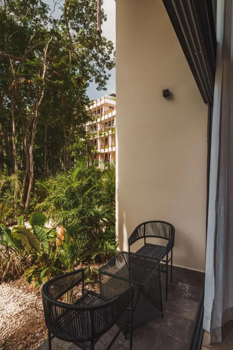 Image 6 of Beautiful Apartment with Pool, Rooftop Pool with Panoramic Views & Gym