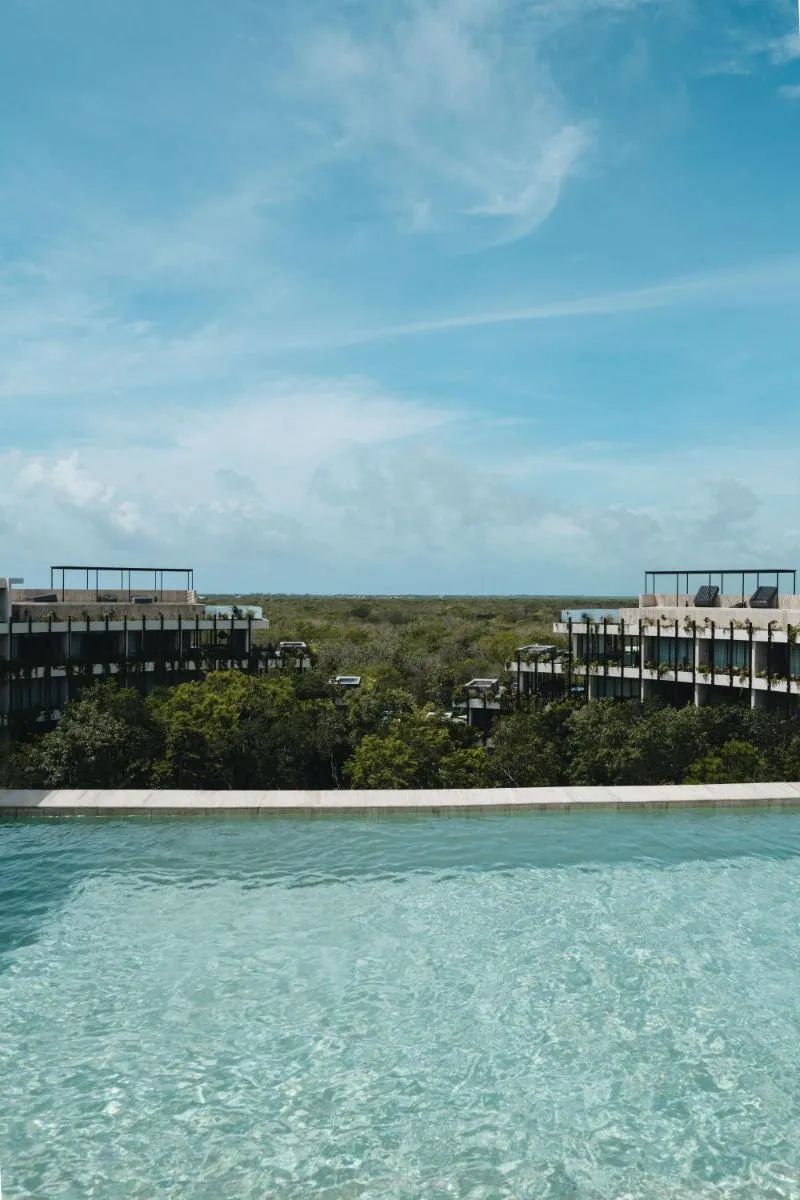 Image 4 of Beautiful Apartment with Pool, Rooftop Pool with Panoramic Views & Gym