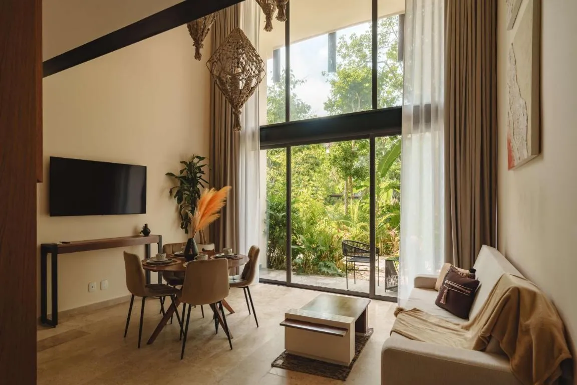 Image of Beautiful Apartment with Pool, Rooftop Pool with Panoramic Views & Gym